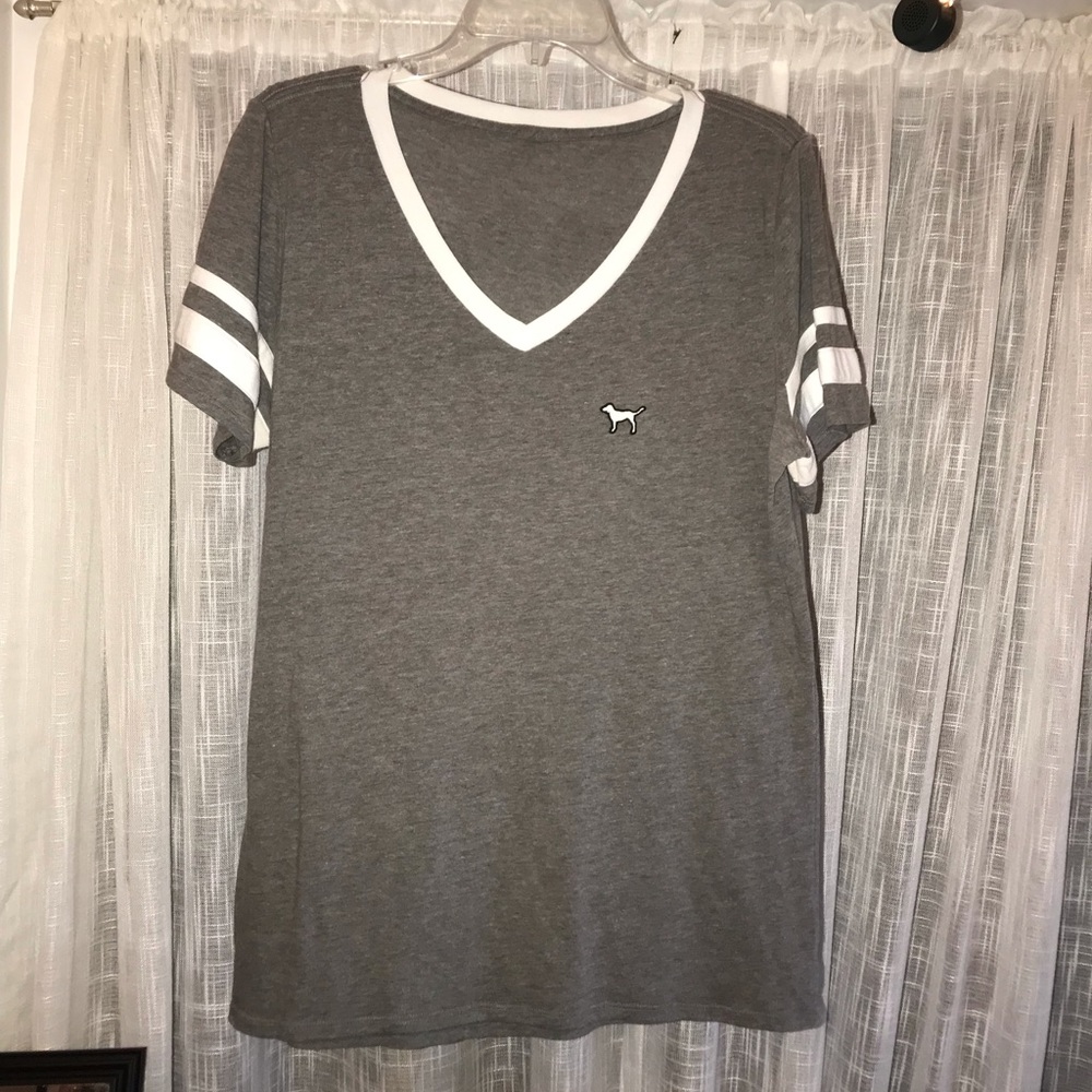PINK v-neck t-shirt
